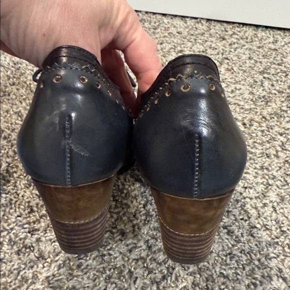 L'Artiste By Spring Step Womens Bardot Derby Oxford Pump -- Navy Multi 38/8 - Picture 3 of 8